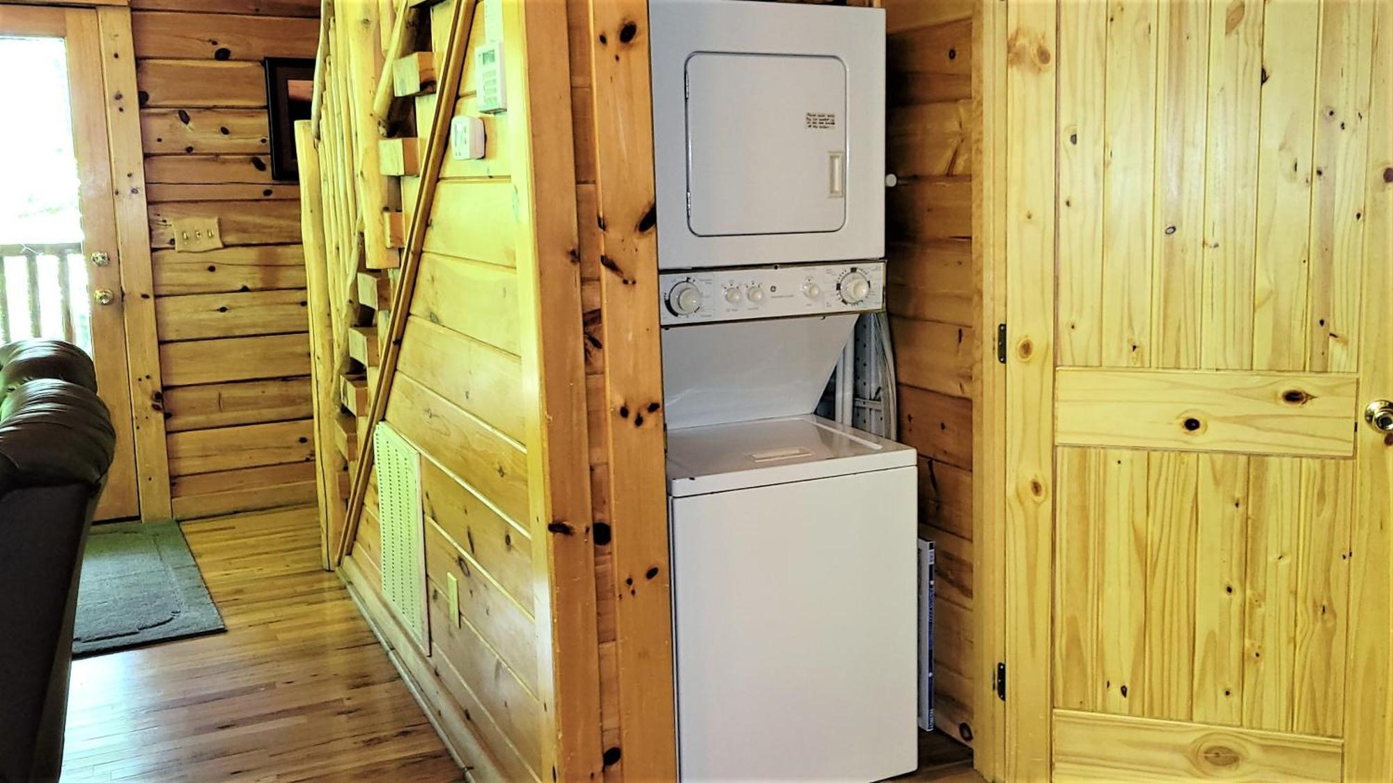 Mountain Joy -Private Treehouse Style Cabin That Sleeps 4-Free Tickets Гатлинбург Экстерьер фото